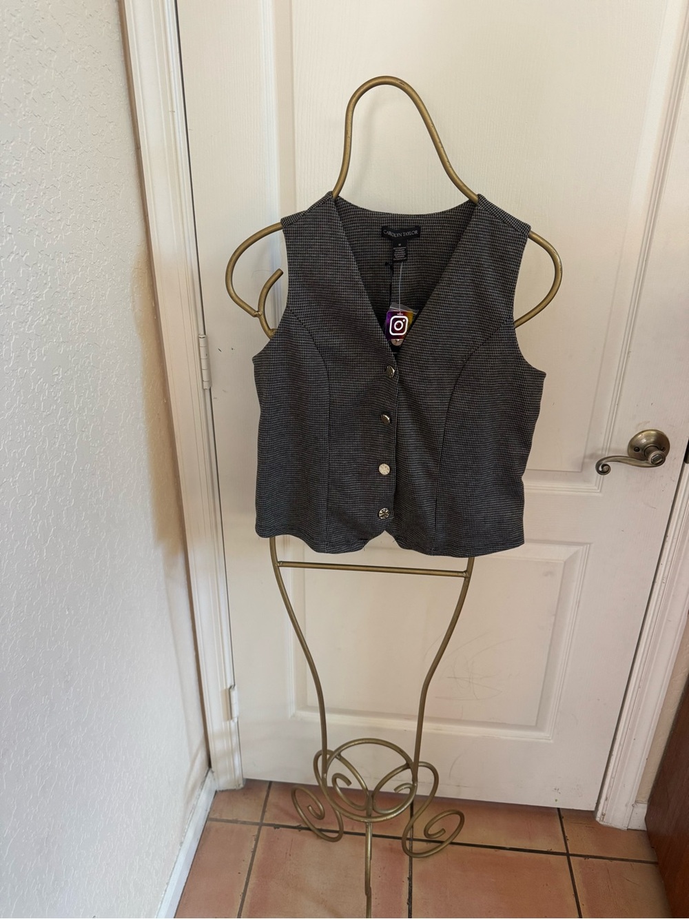 Carolyn Taylor Charcoal Gray Tailored Button-Front Vest